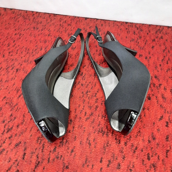 Life Stride Teller Slingback Buckle Ankle Strap Pump Peep Toe Heel Black SZ 11W - Picture 12 of 14